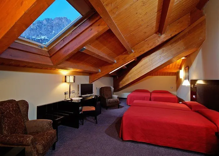 Hotell Hg Alto Aragon